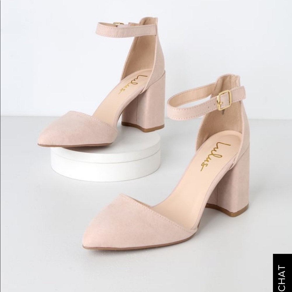 Lulus Nude closed toe heels
